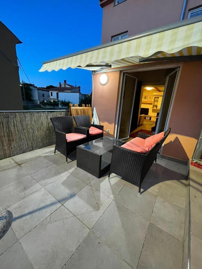 Milka Villa Galižana Buitenkant foto